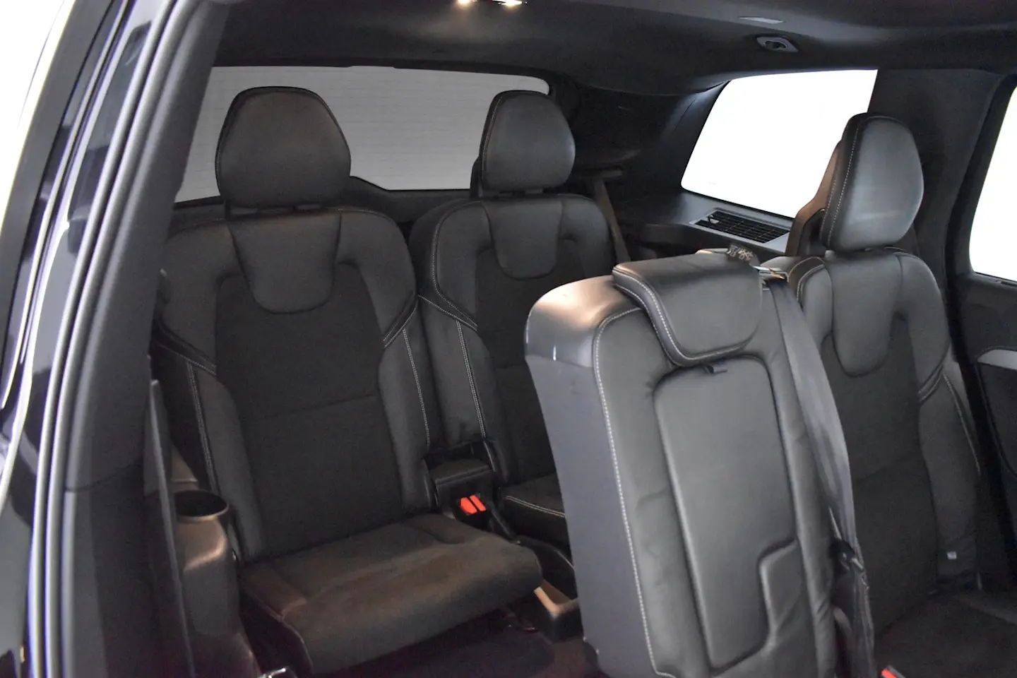 Car Image - 48R3Hpnoy2msRn9dzgeoWo