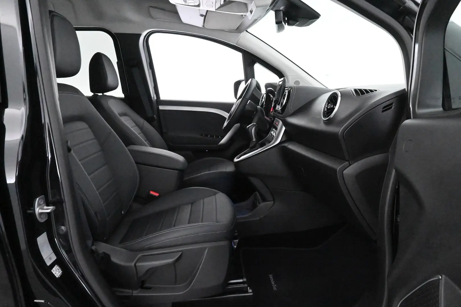 Car Image - 15eZISzVq3PFszvkshjr0V