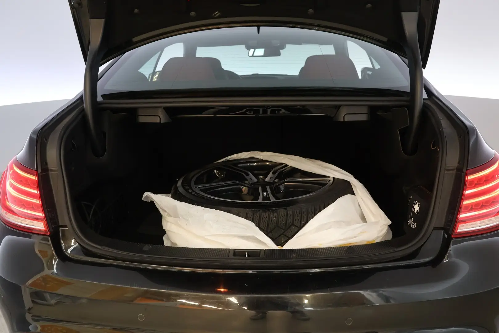 Car Image - 1SAiNoMKsbc9MGObSp0OvX
