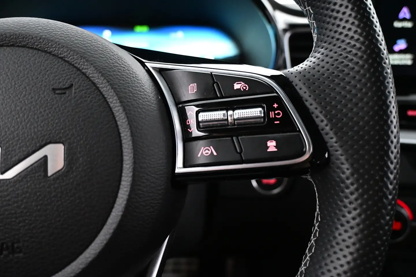 Car Image - 1BsqSVFJw5uMhX5GsOhuuo