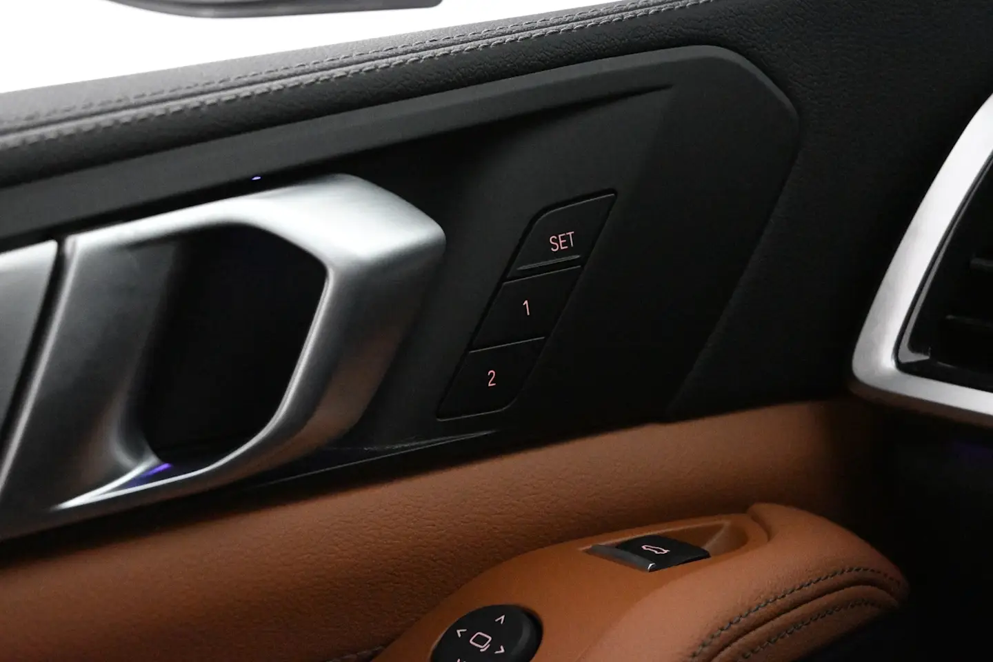 Car Image - 6mVqwibz5uIsBeg9JjJgAS