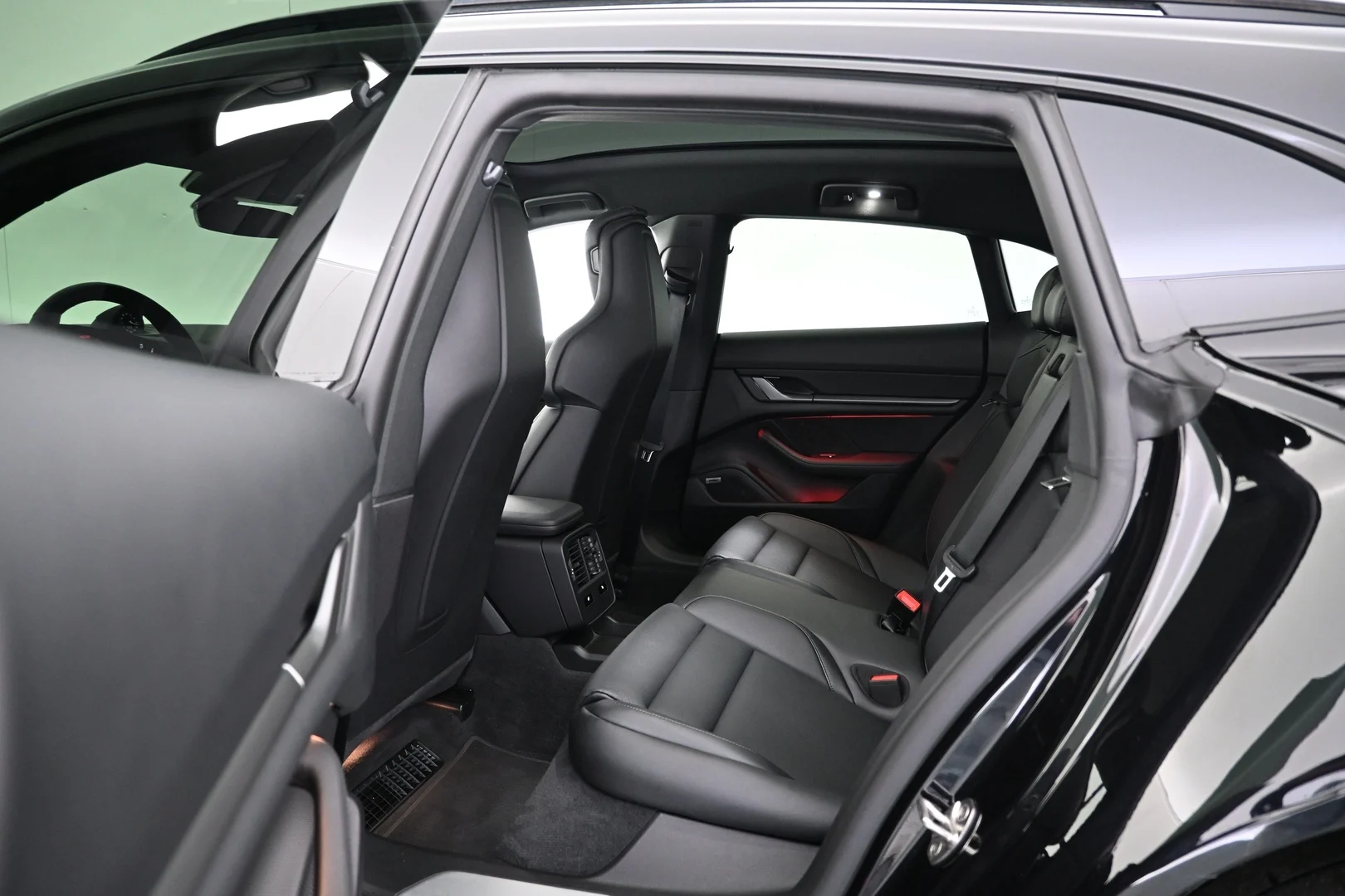 Car Image - 45LeUUAbFdHPSrQLjgxDwj