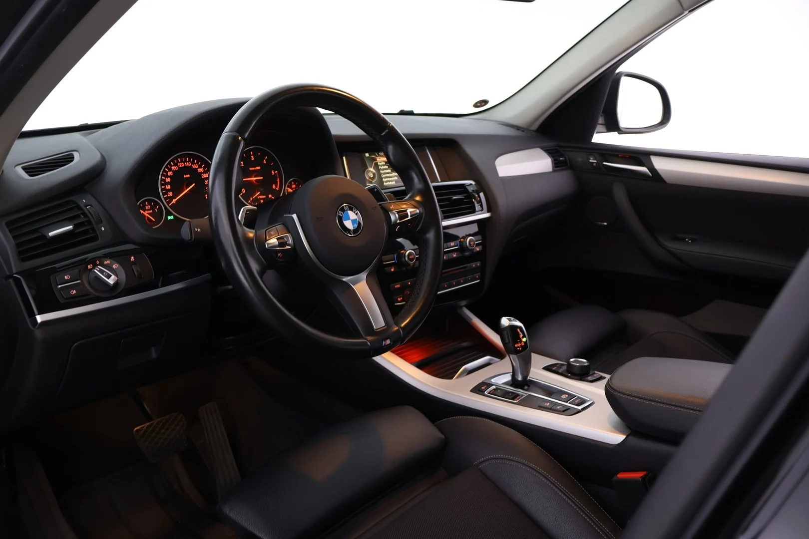 Car Image - S13Ciiw2UmQTmPVDdWbi7