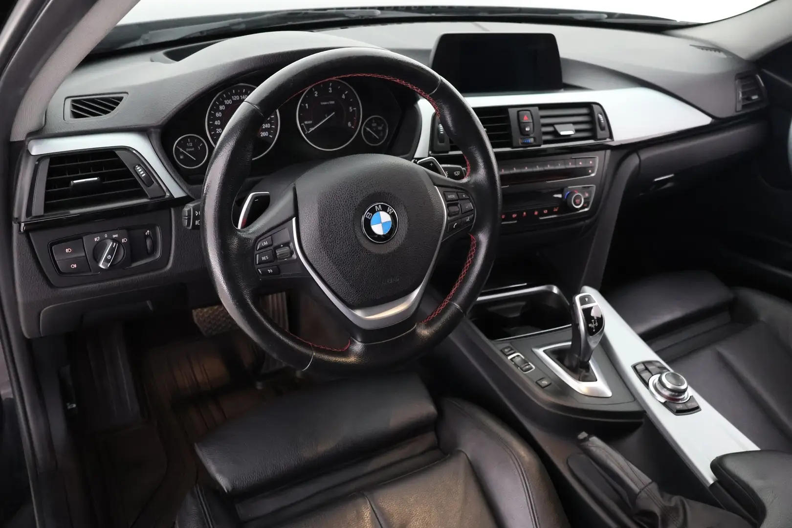 Car Image - 49xx7WQn4jc5EJMa48KAih