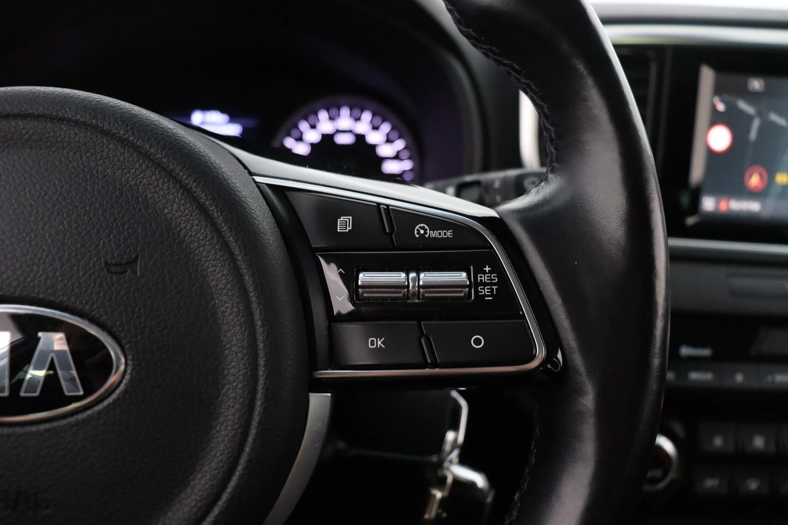 Car Image - 3B4Ao3YYsgmVAwK1XvDbdb