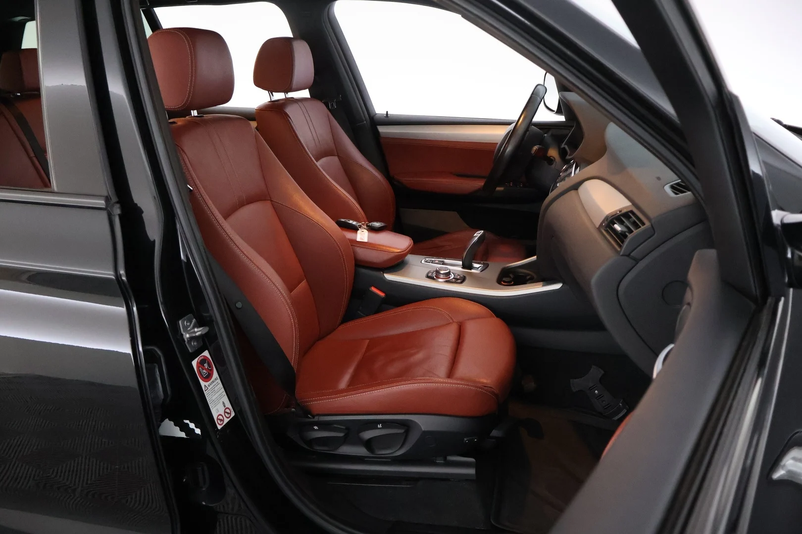 Car Image - 5KRbYWkxb8sapTJ9hKKA89