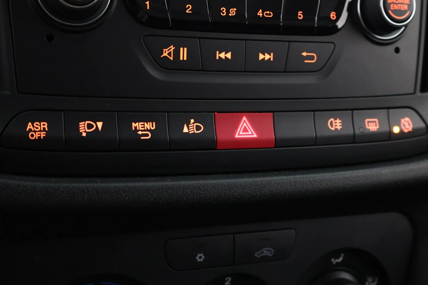 Car Image - 5PJVLxg6FoVoGIE7uzC5Sn
