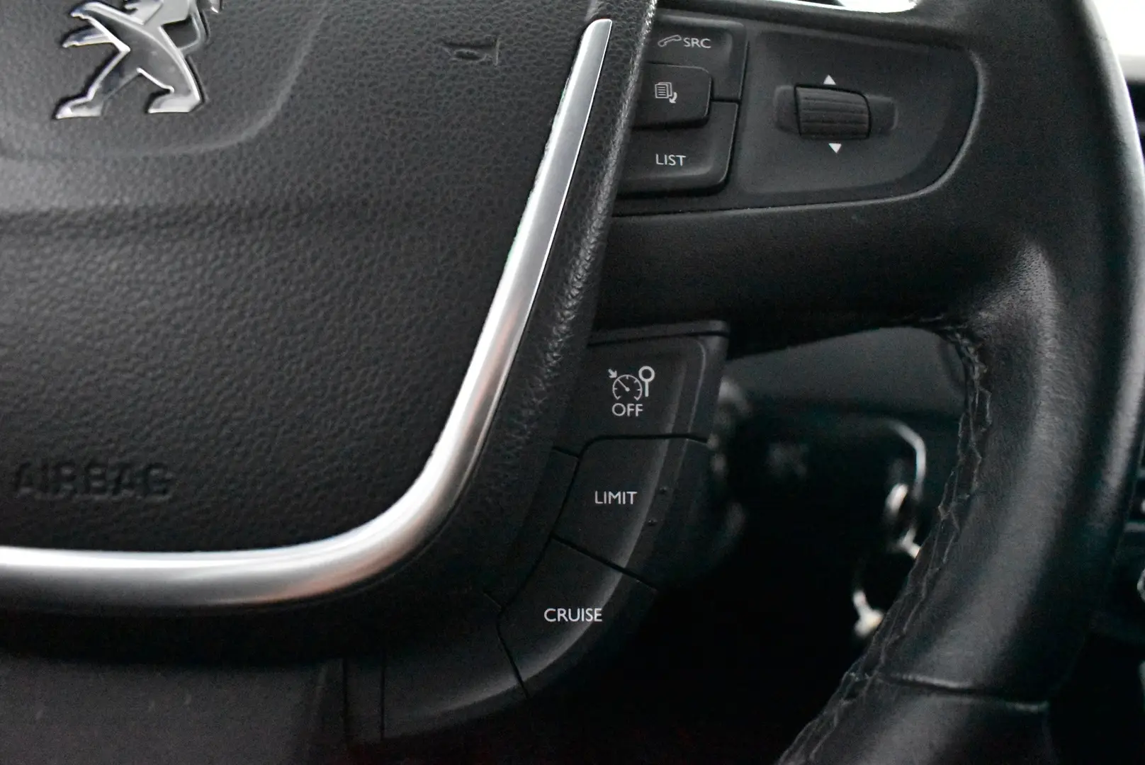 Car Image - 2tmDGw8IKdlUXYlR9Njoeo