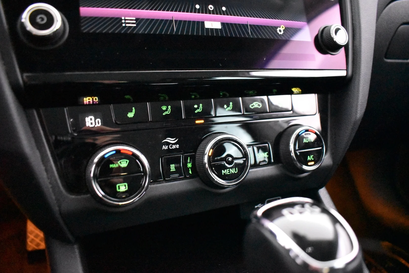Car Image - 3BlLSeXv0OptoTgM7lNQMd