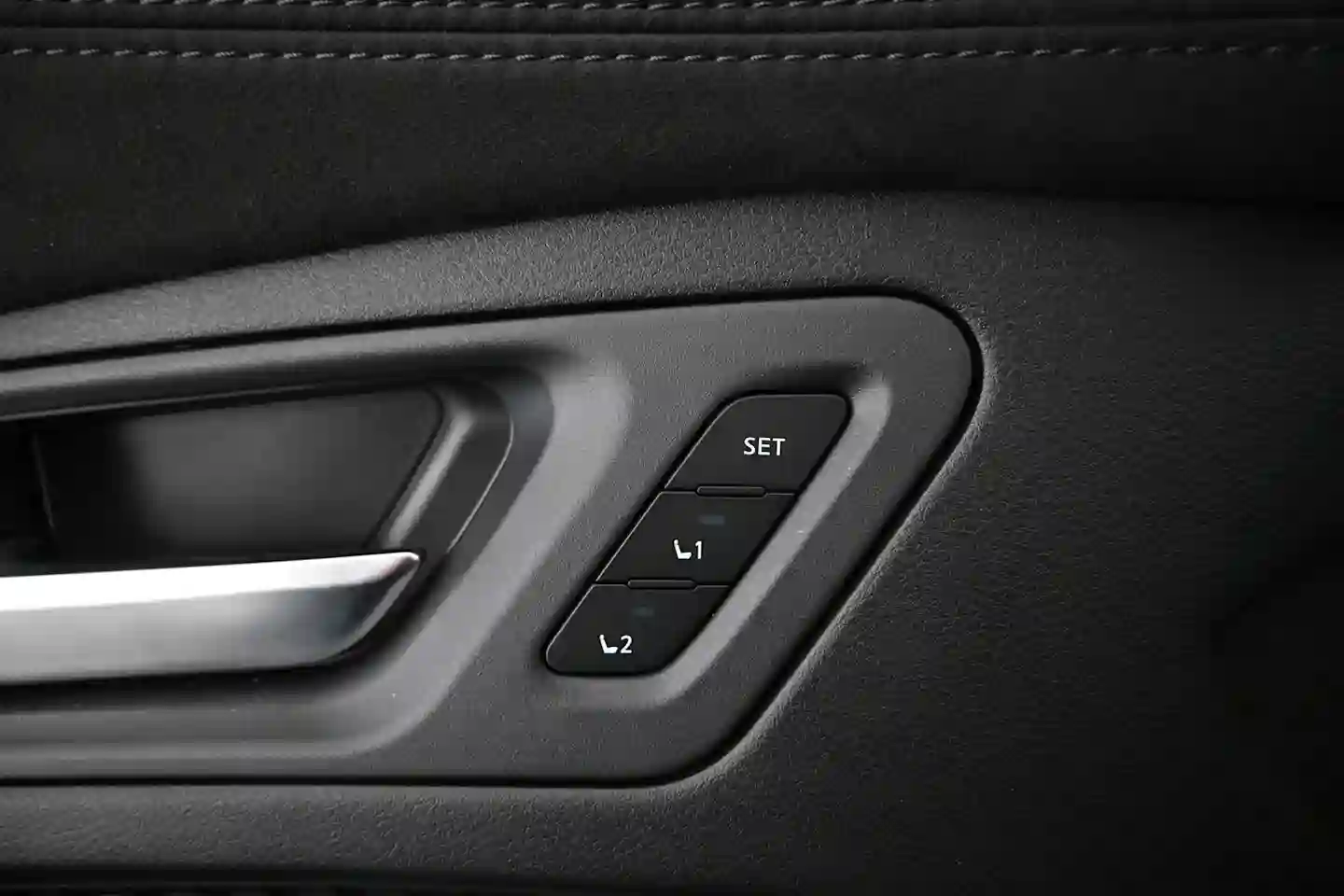 Car Image - 1ek0awJZHJg9NmLZJWddPU