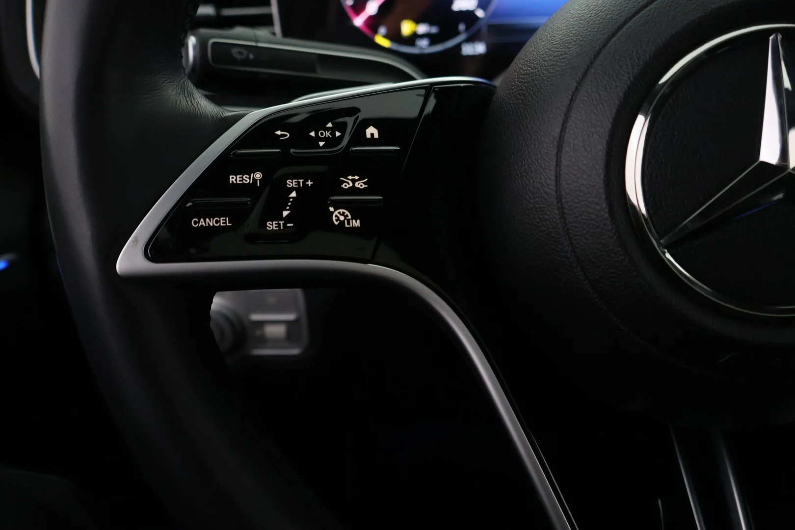 Car Image - 4sjMUUmjWnM0Zcv4h1z8rG