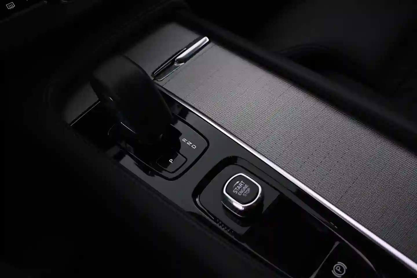 Car Image - 7jcOU7sDStPqsqZXKLF9b4