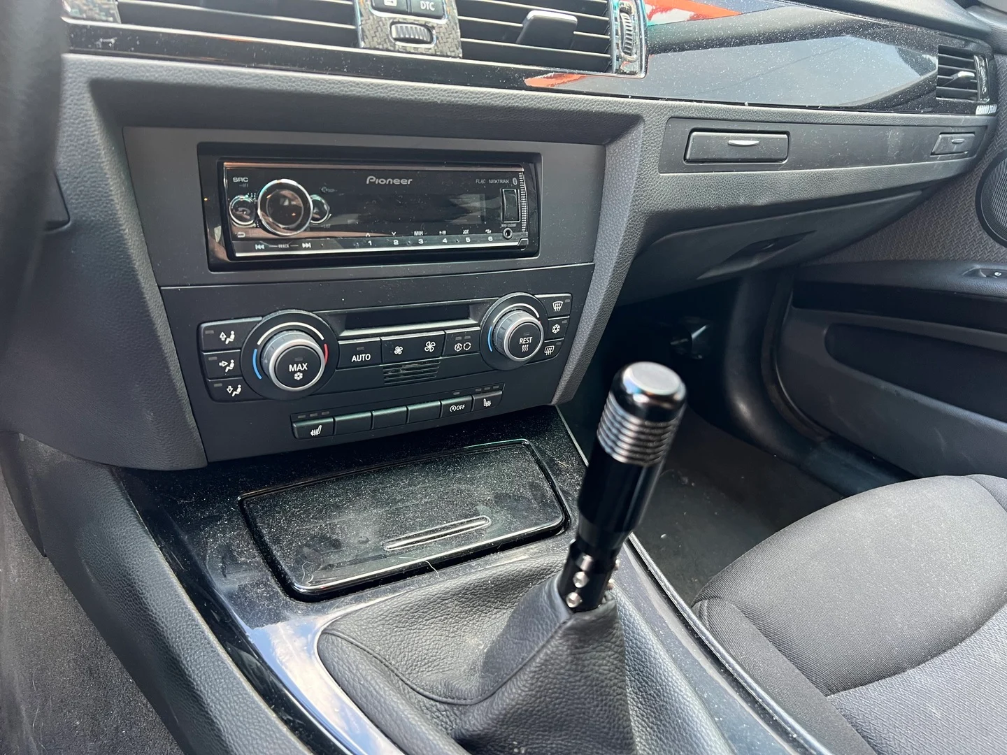Car Image - 30Qg60lQTxmHoiQCLDvkj4