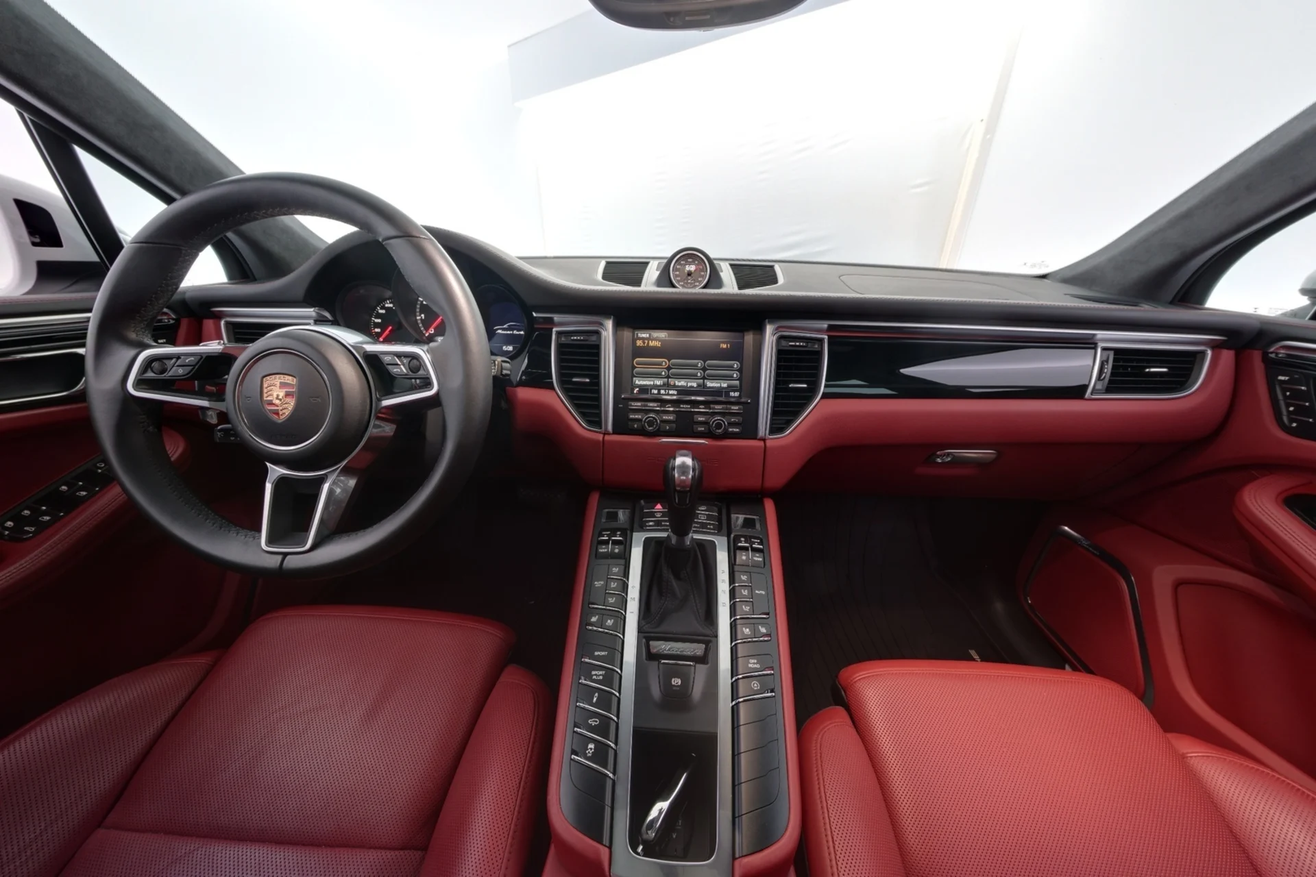 Car Image - 5amvhMTdIWAXPbyhe9Uoik