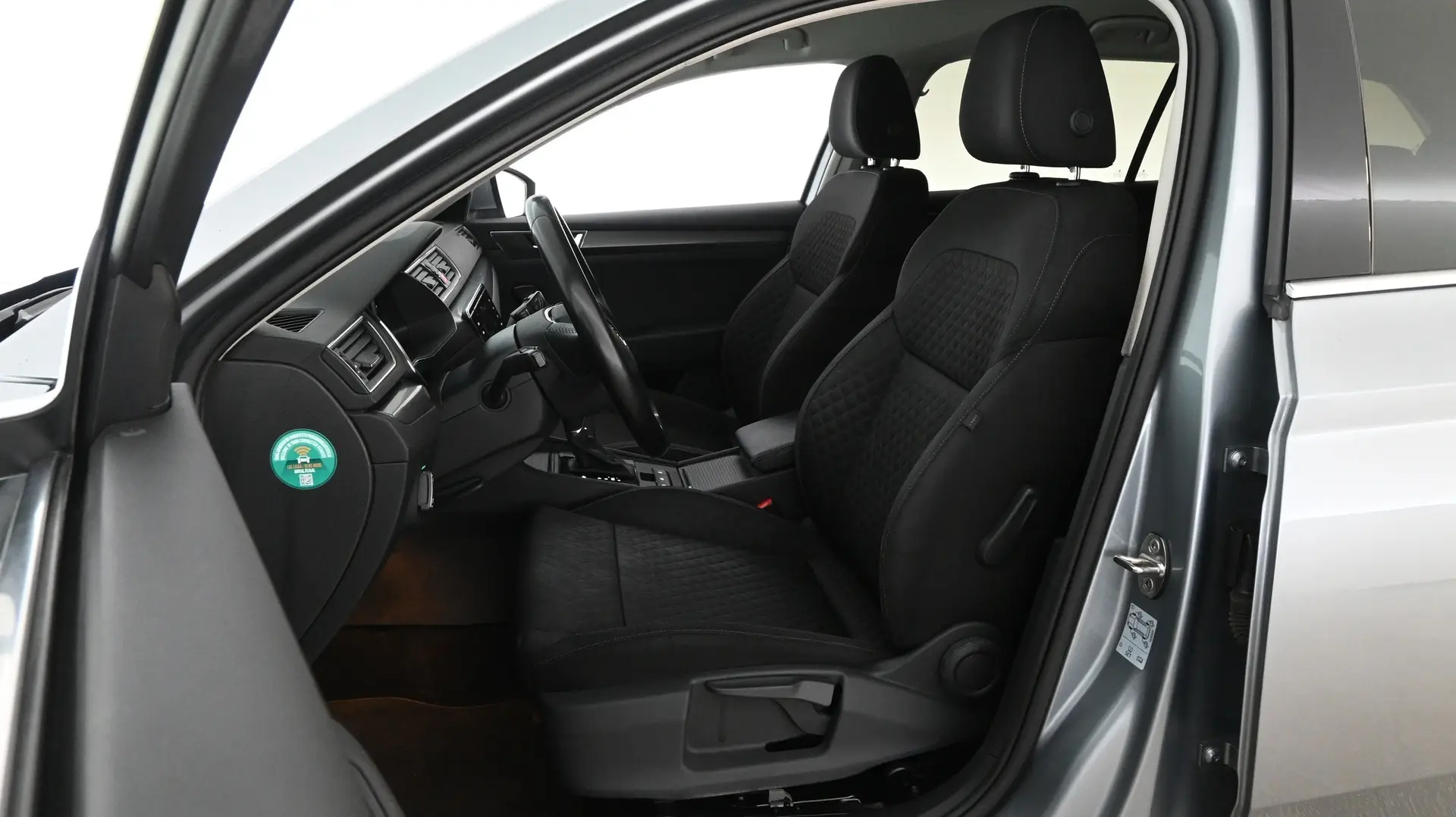 Car Image - 4jNYWFkkHGWDPUMPtGgd2x