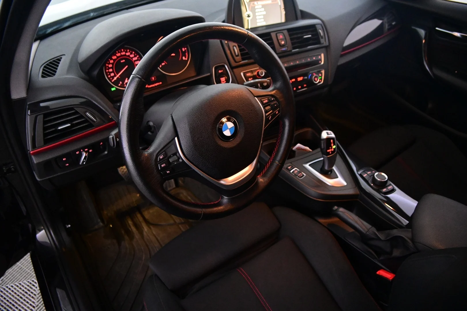 Car Image - 7ynbXUQMvYThZWwexxDsEp