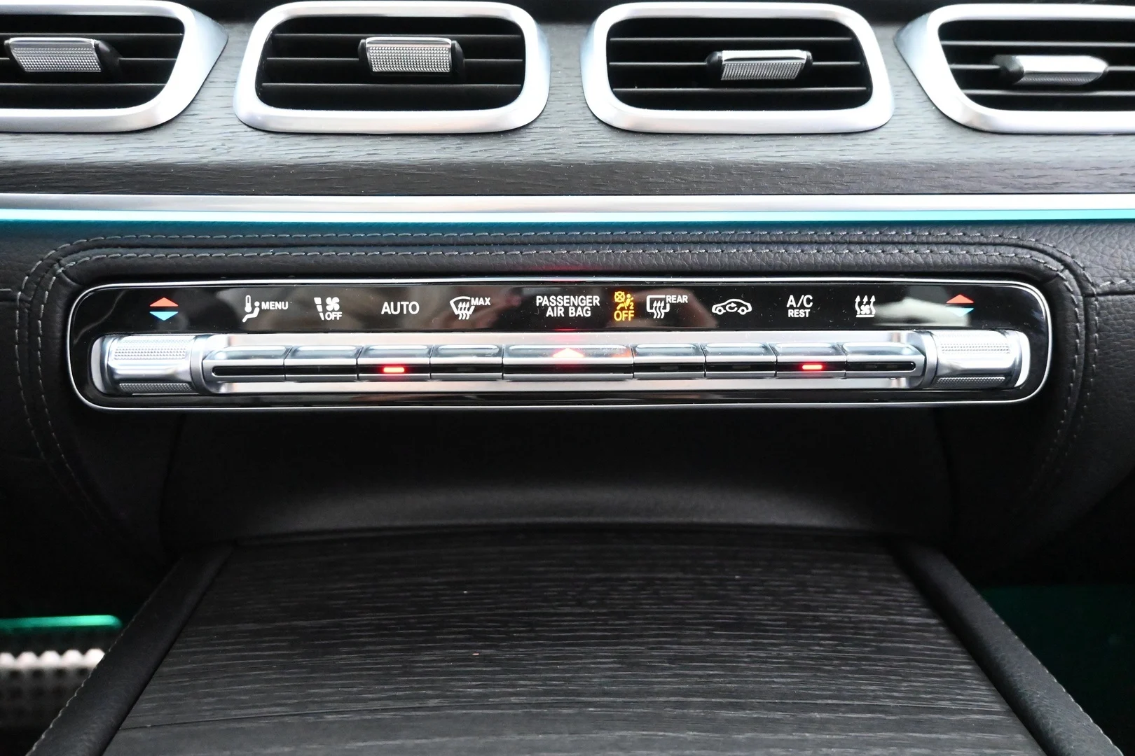 Car Image - 2M3QjsYRdrUYb09t2M7Qha