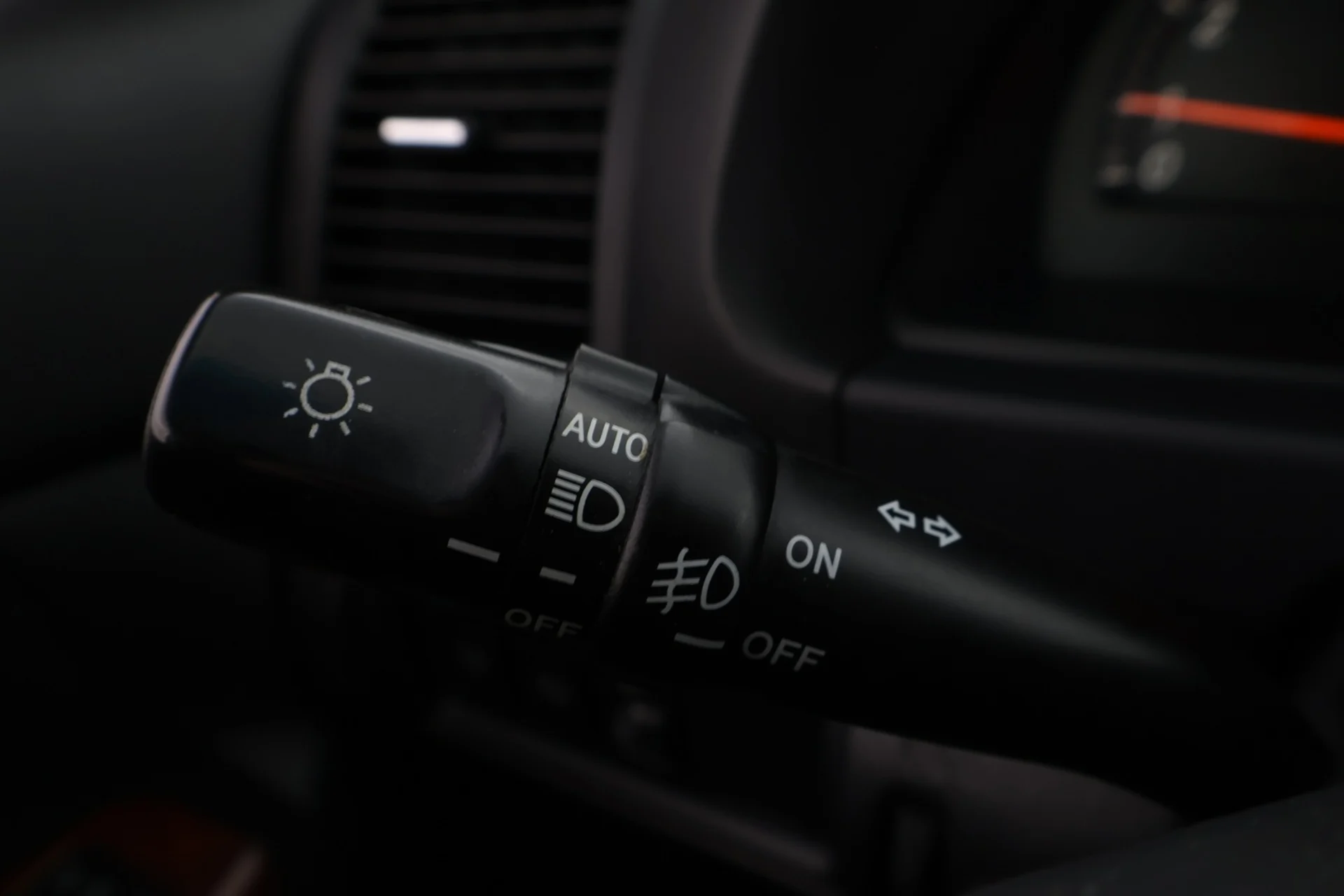 Car Image - 3rfJ7HW2PKmB9lzoXJnuSM