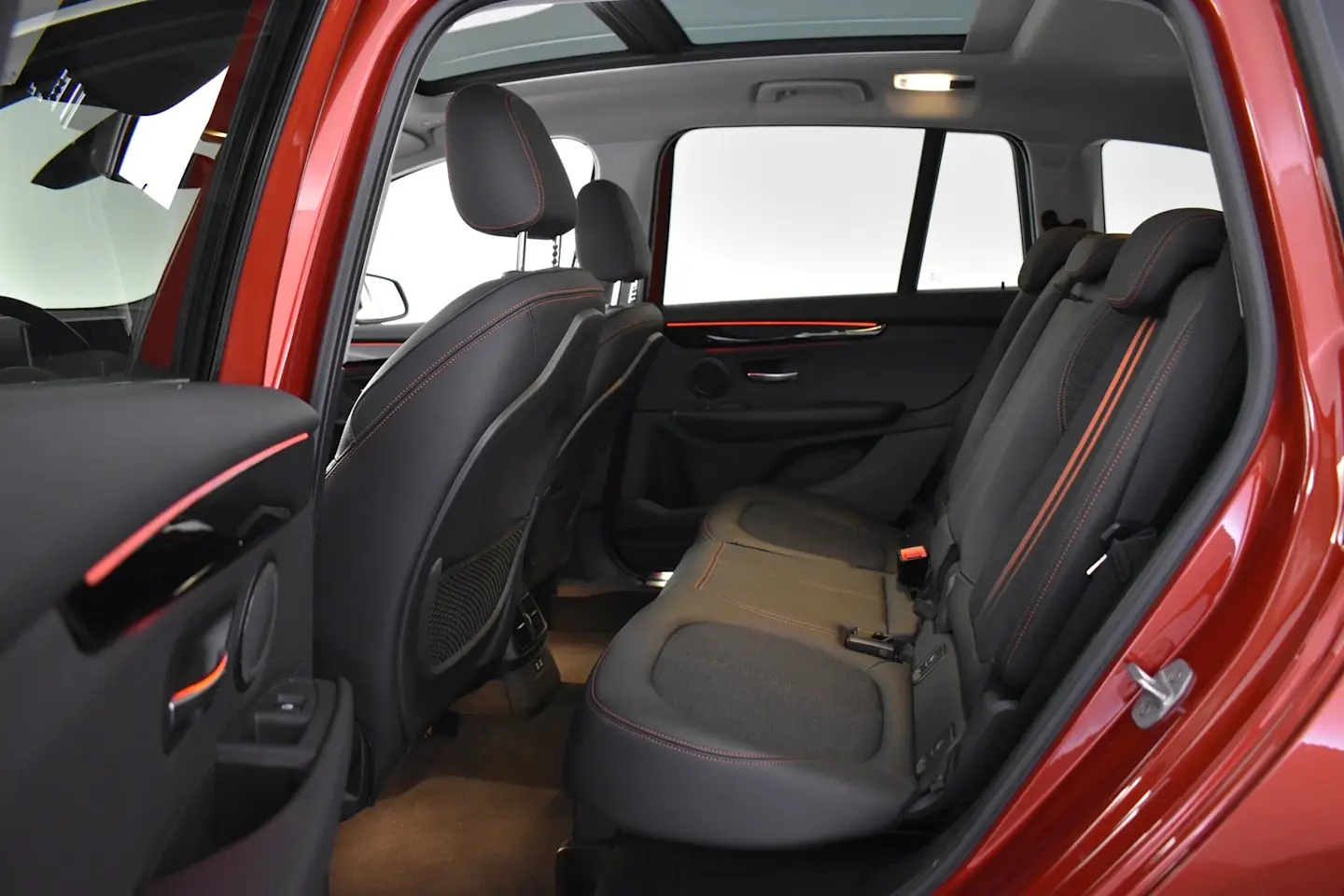 Car Image - rBrKptqNRutzaFvKZrkvw