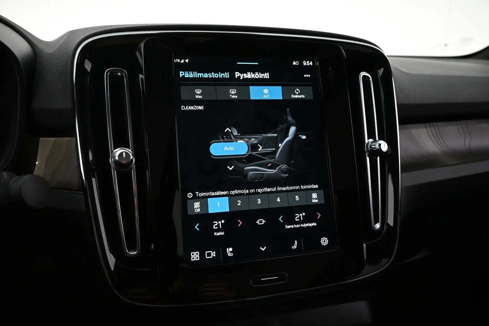 Car Image - 2KMtdDQWQxyVx5PM4By2IC
