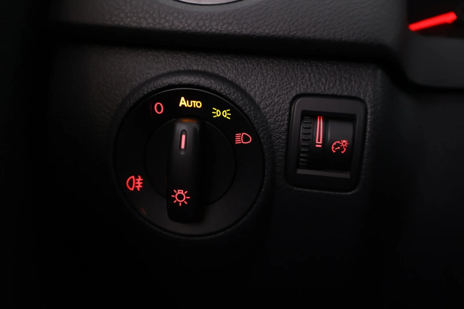 Car Image - 7jdMl5M443IIbXm4sJvdZO