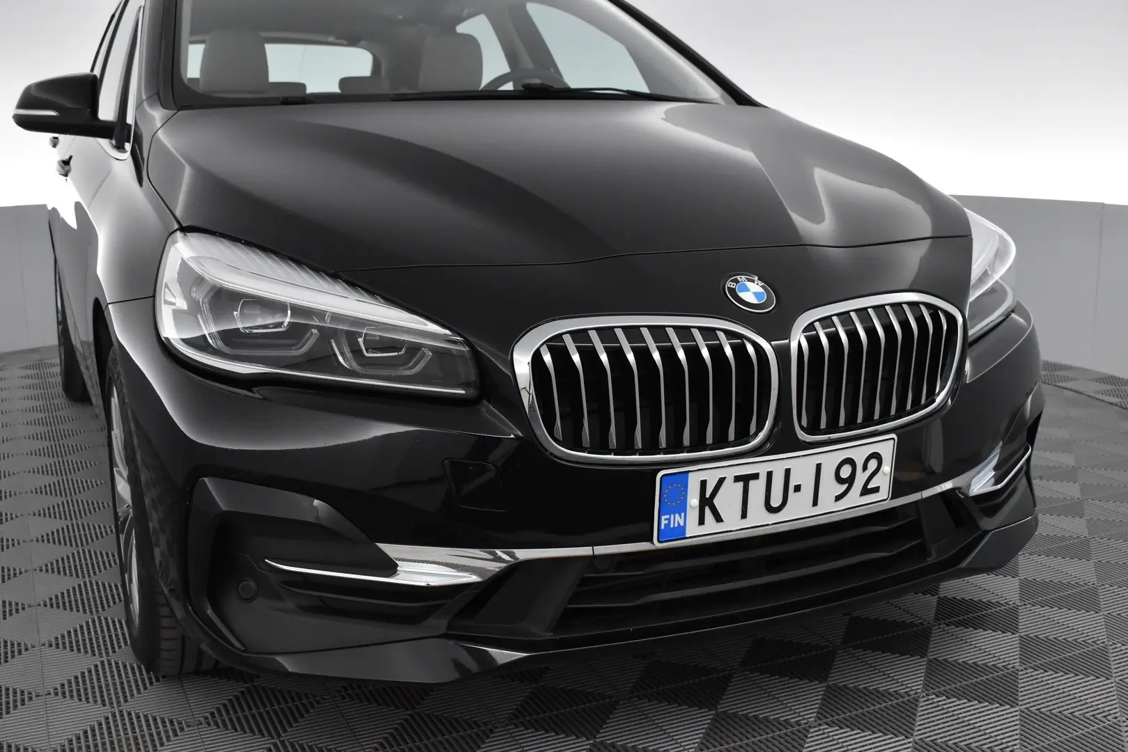 Car Image - 1jF1SrMTVBGobDWEWvVhKE