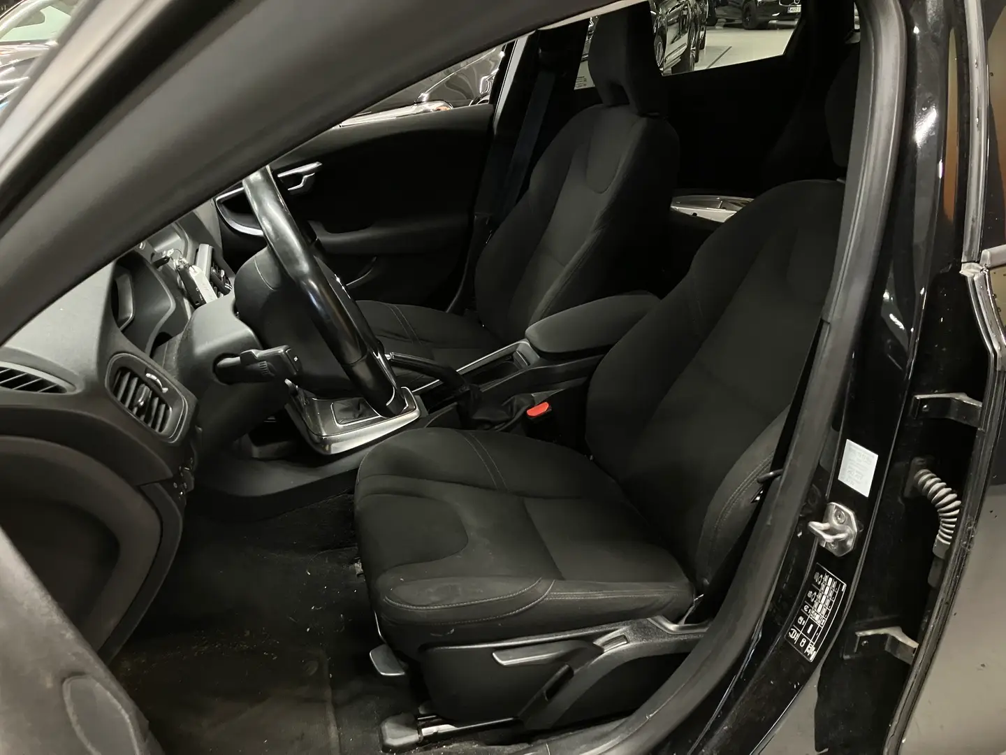 Car Image - 3Y8enJEGW00unI5dl1MXu4