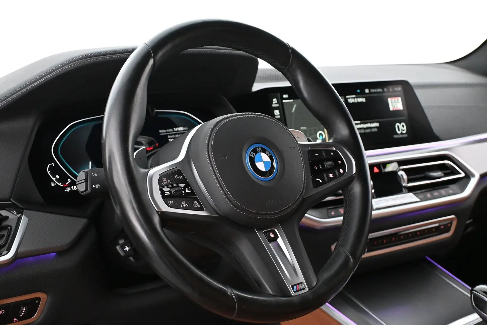 Car Image - 6mVqwibz5uIsBeg9JjJgAS