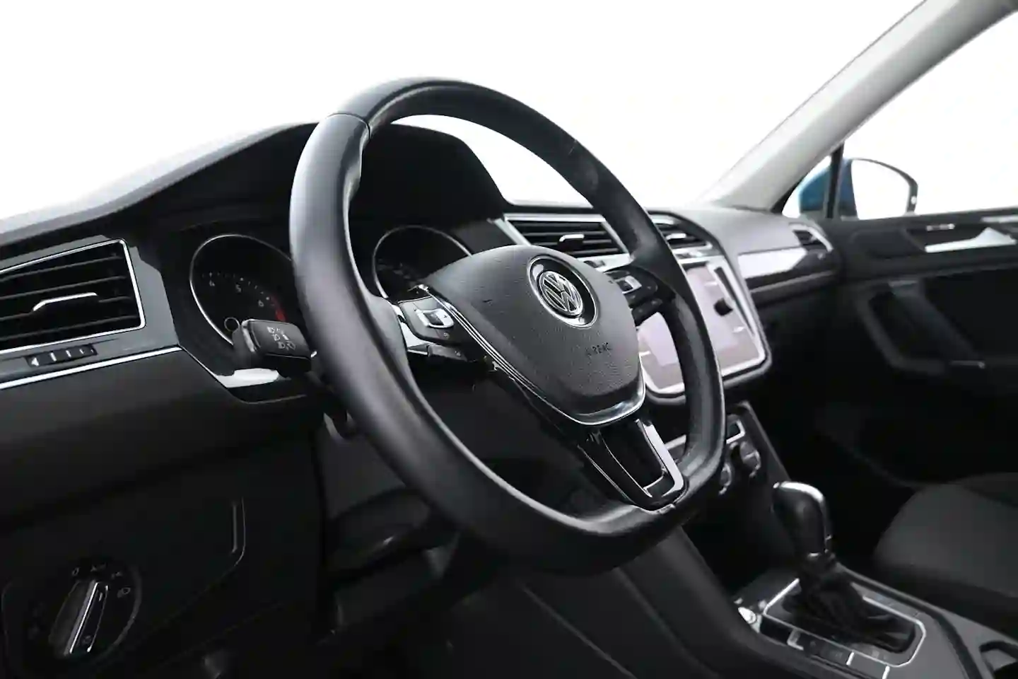 Car Image - wVU67ZzfgRVfJA9aUcTI5