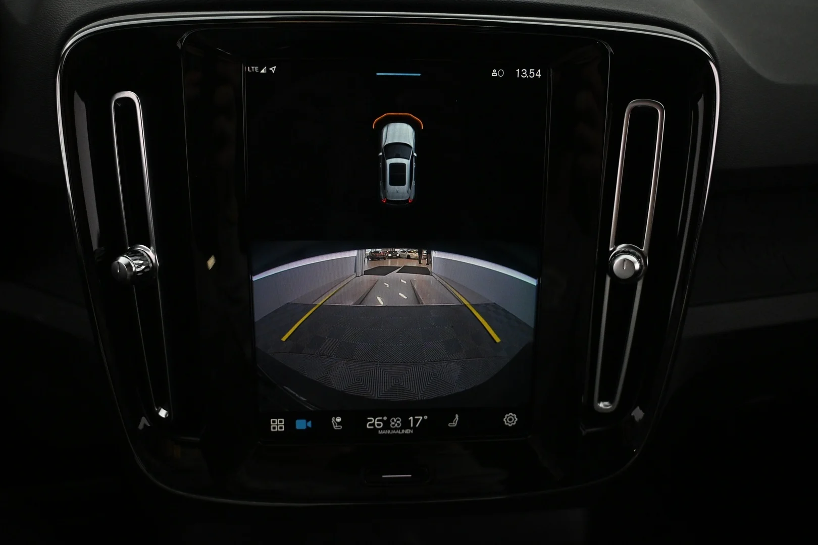 Car Image - qcCKv4r8Ttl0uLK10Gm1d