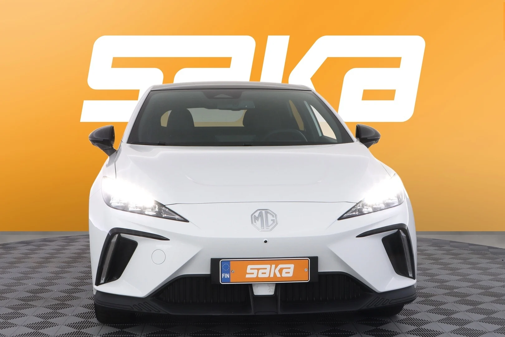 Car Image - 30vxHWsUxVitL39aeSWGqL