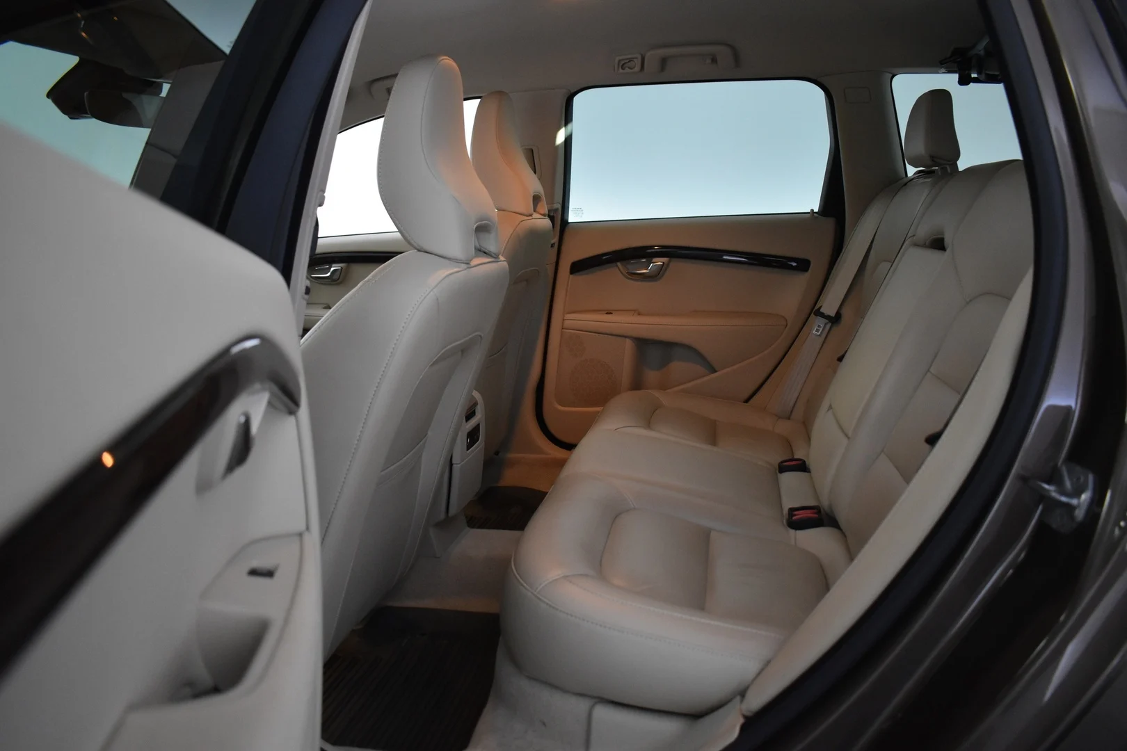Car Image - 1OKxRQtFtiOLdXLsXKW8bl