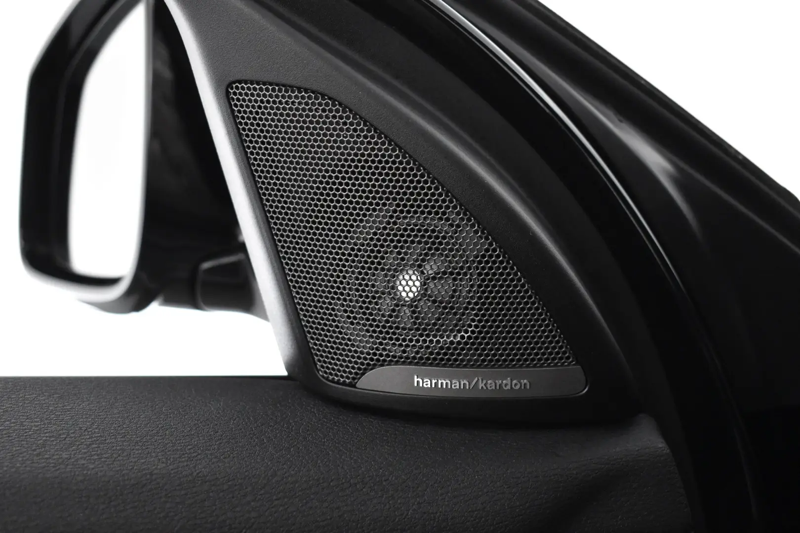 Car Image - kyrYybRT6tqwqqcFAgM7n