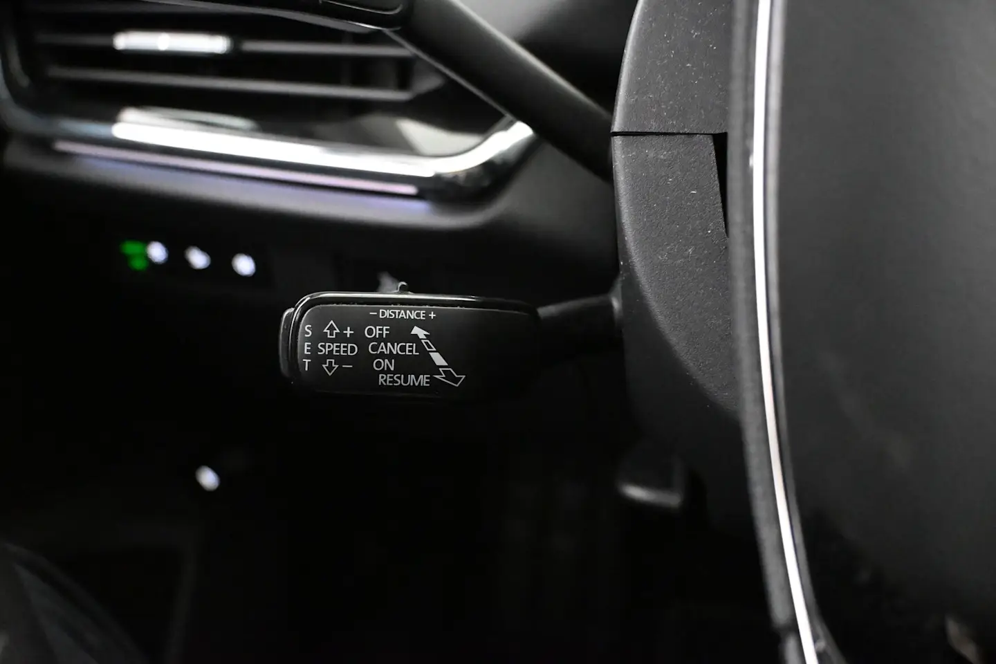 Car Image - WlxHXHQko6brDBpVBI7vg