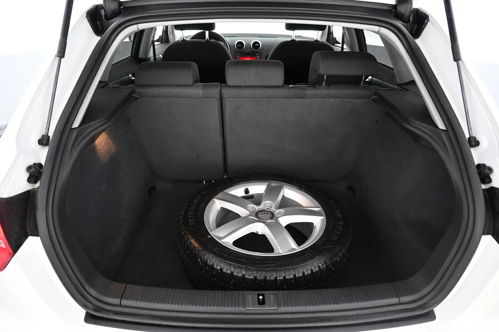 Car Image - 5llH6vrUOTUIv7bVVMjJ31