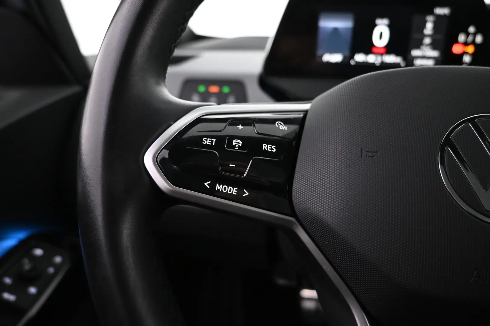 Car Image - tUgW9ZIRtO6qTRxXv880J