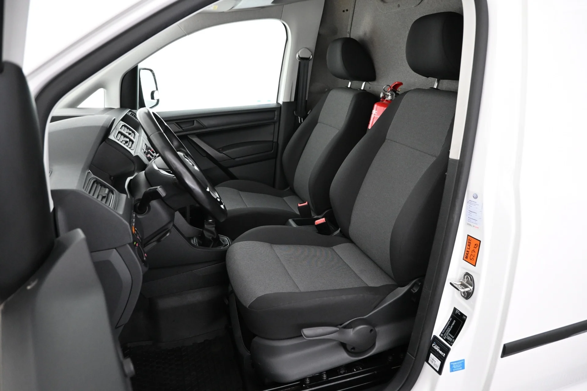 Car Image - 1LmZHb8KYxfqisIl20luKE