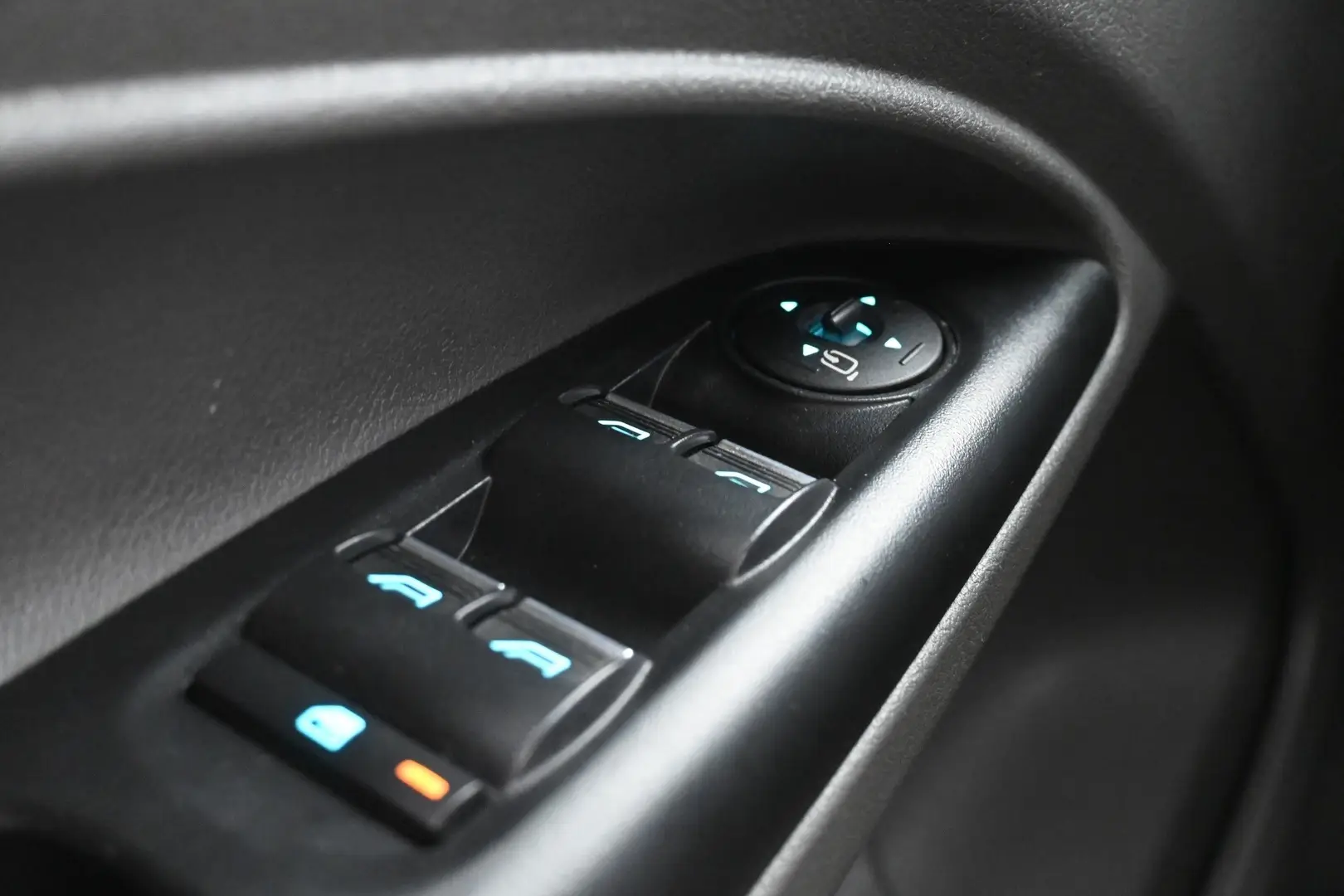 Car Image - 2J003JgOxcwxxtTTQqQmKE