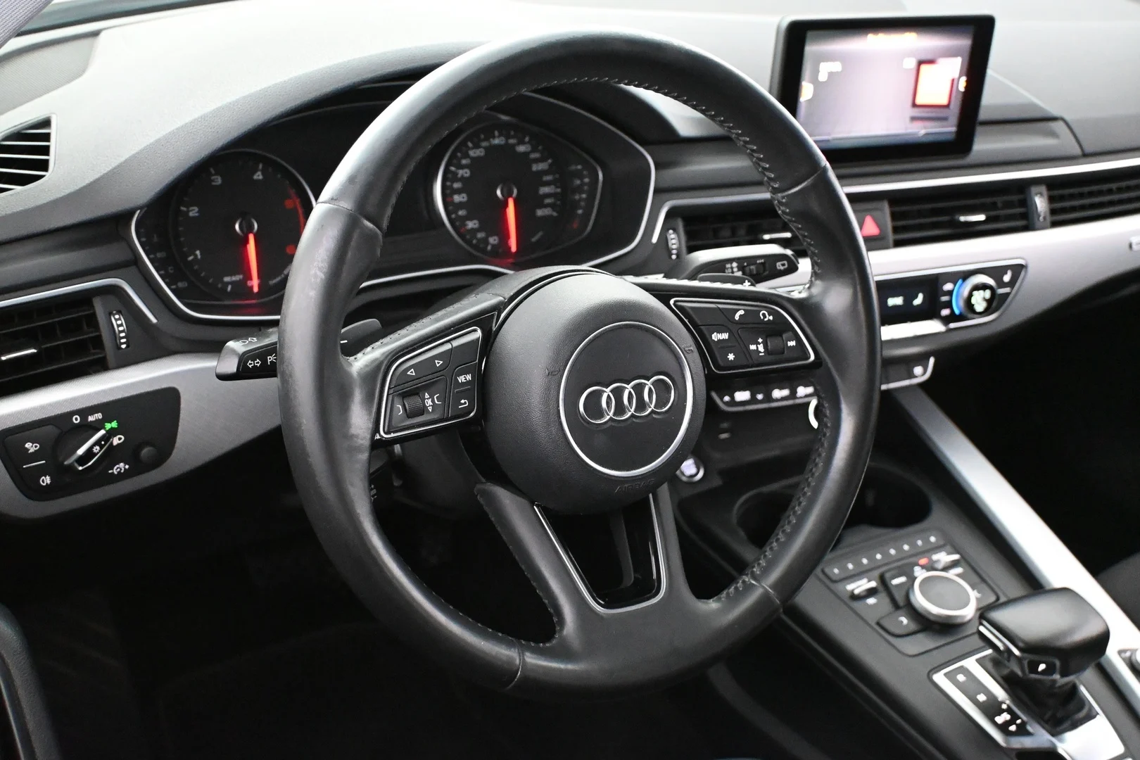 Car Image - 5nsEF1y0KXodX52hhIuDIw