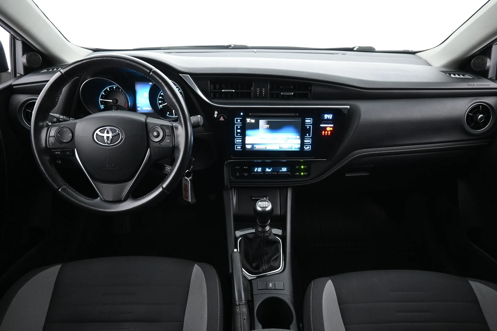 Car Image - 6TCbVdAC4Eo4fO8o5FP5La