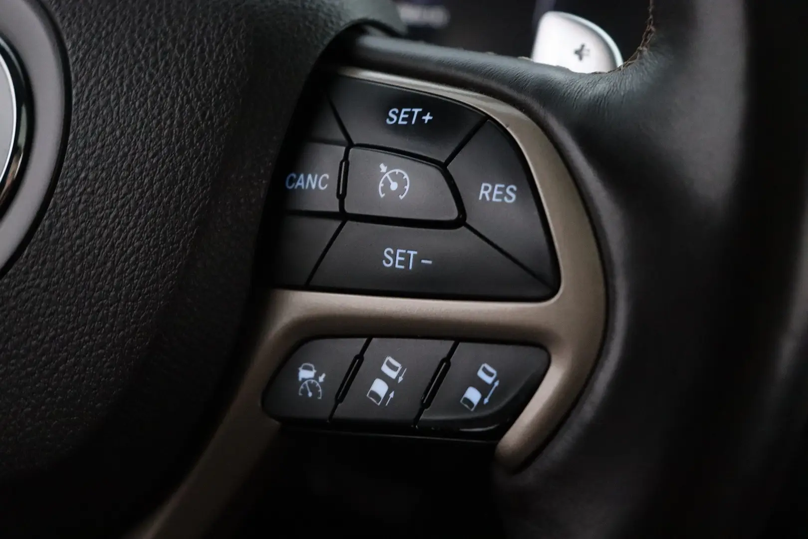 Car Image - 6xNqL1VWxqdOwA5wdCA1Bx