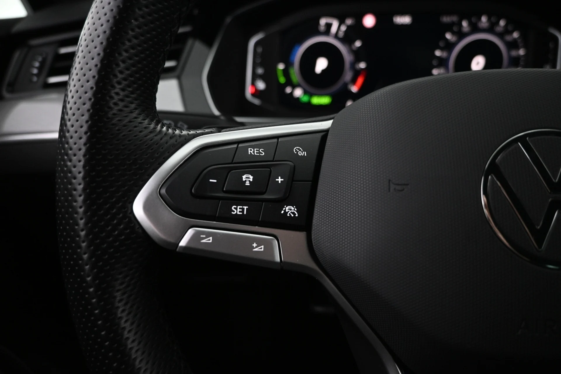 Car Image - 63Ew2Qqbgda5EmVkZV22ju