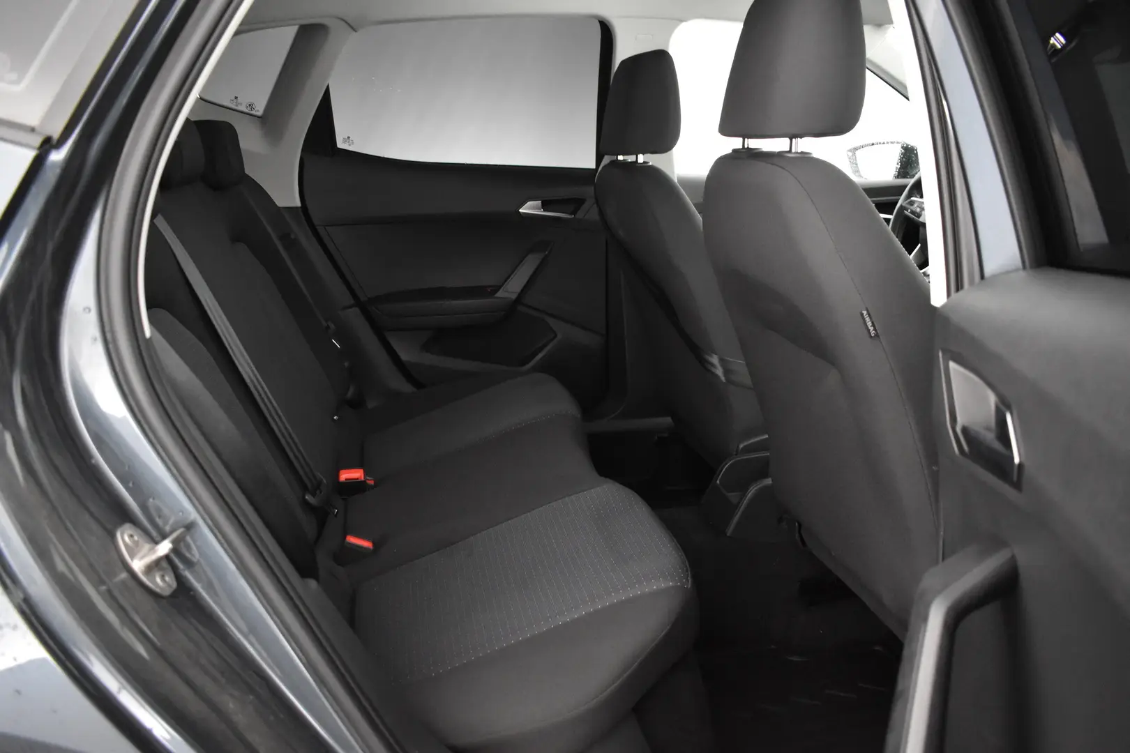 Car Image - 7wnYBNxSlCVZocsAQA8XK7