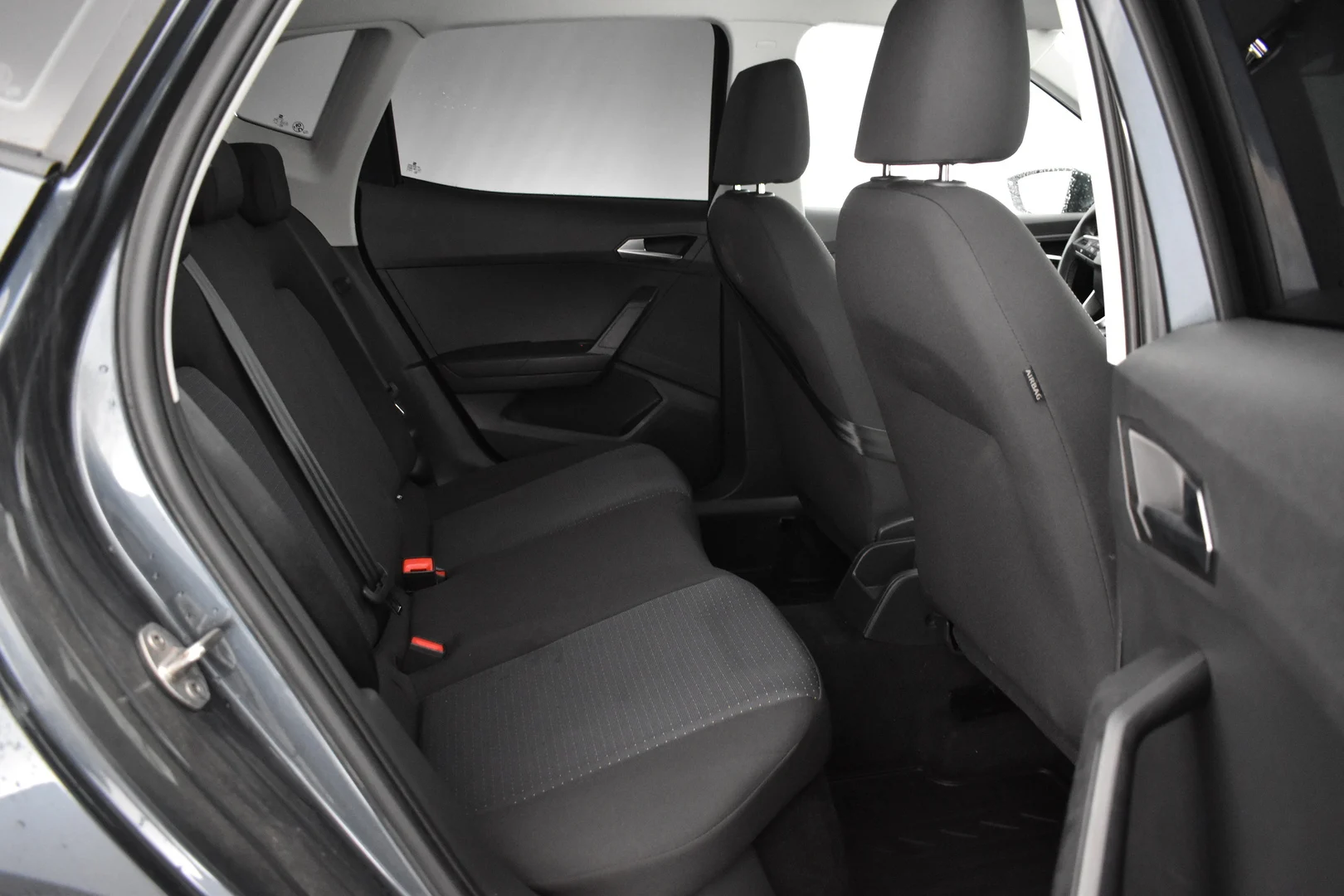 Car Image - 7wnYBNxSlCVZocsAQA8XK7