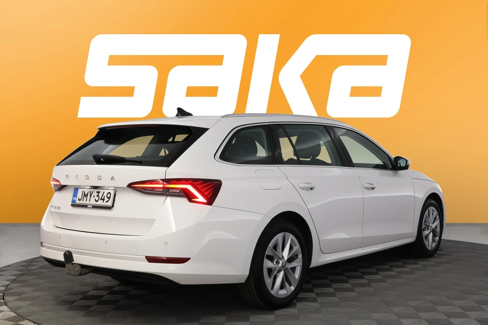Car Image - rSIxdrZnENc5hO419iEYC
