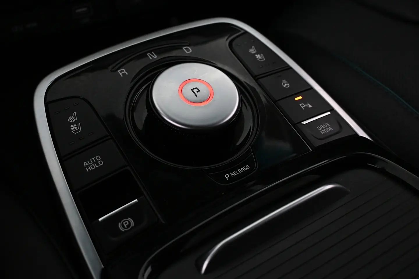 Car Image - 6vmYP1weCkxdDhK3WSlT6z