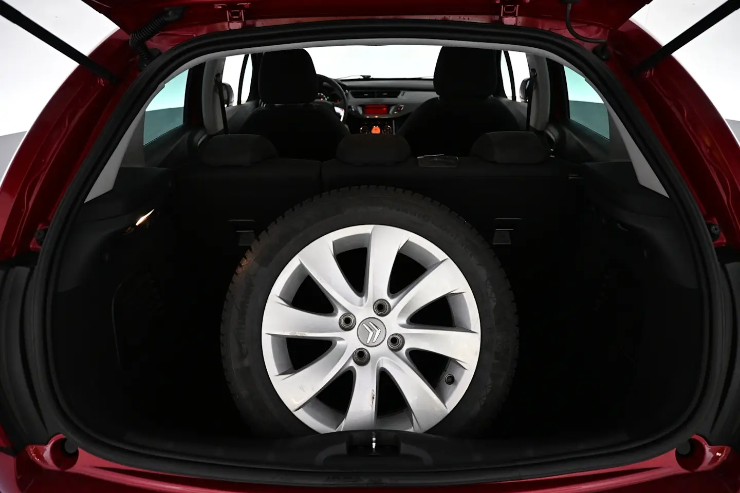 Car Image - 7MCkfa6bTbKu1PNNdKW6Zl
