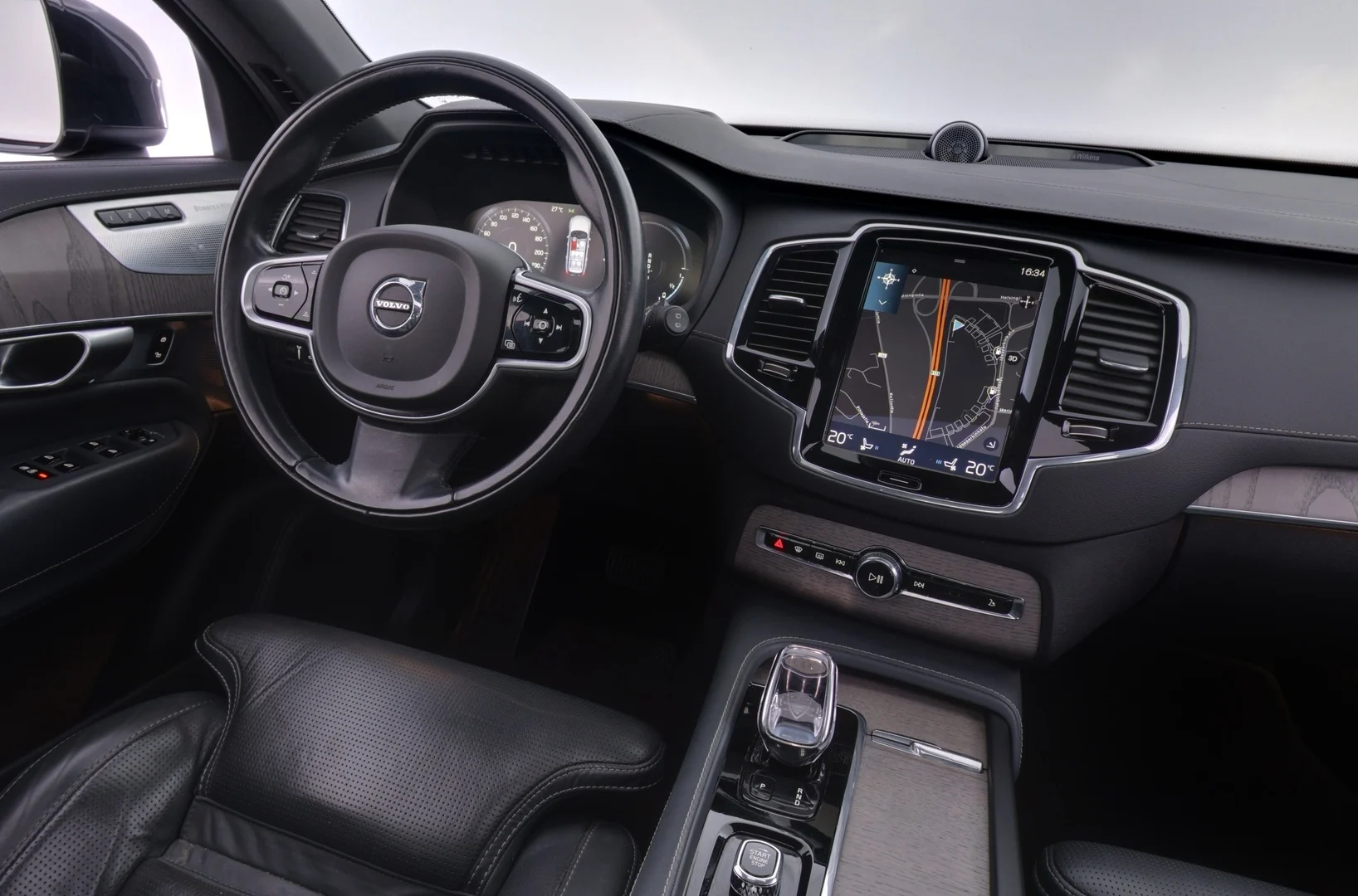 Car Image - 2Ky2hcMWNUhvbrDxqzSLZ6