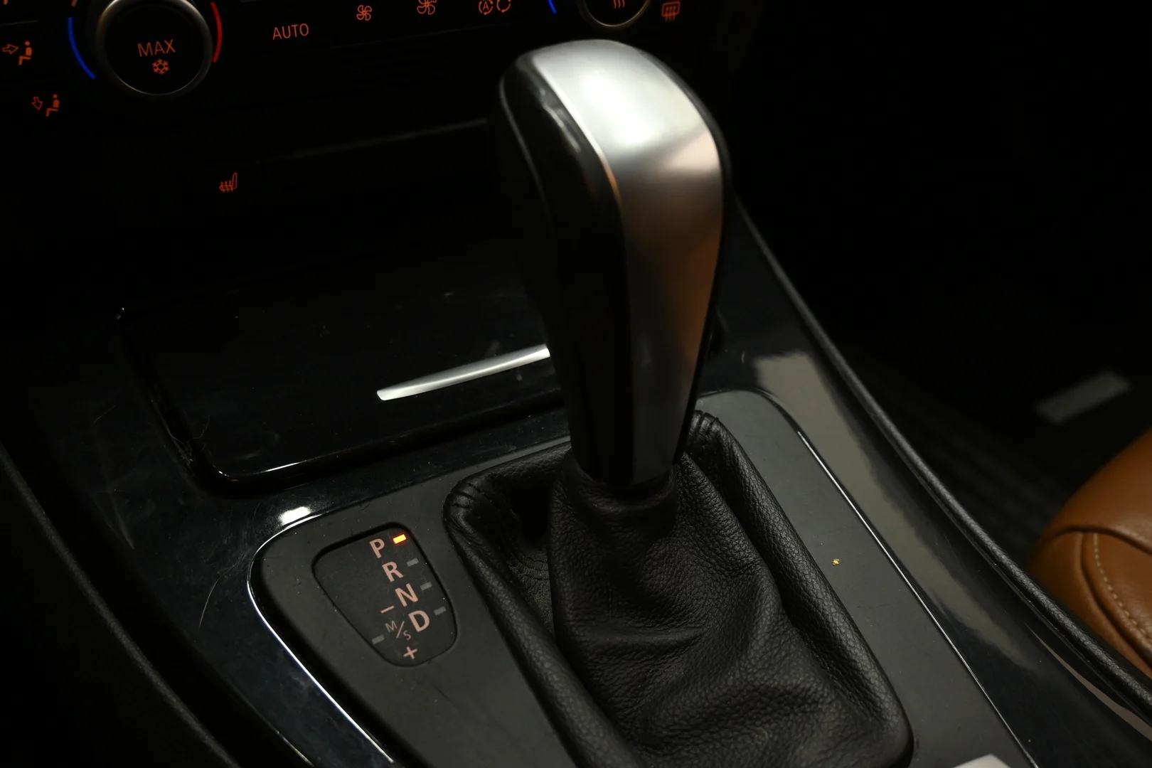Car Image - 7fZ1FF0h4xasxzhyzMK6jh