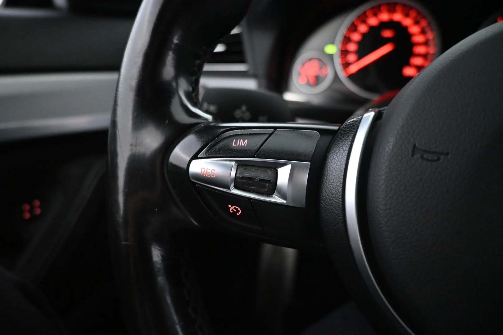 Car Image - 3bVz0Pg08ogRJ6W6vBFlSR